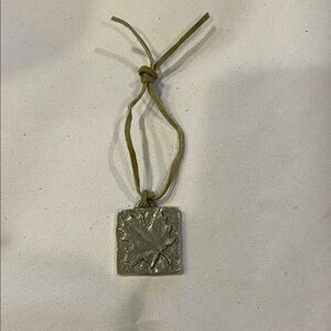 Longaberger Heritage Days Pewter Leaf Basket Tie-On/Ornament * 2004